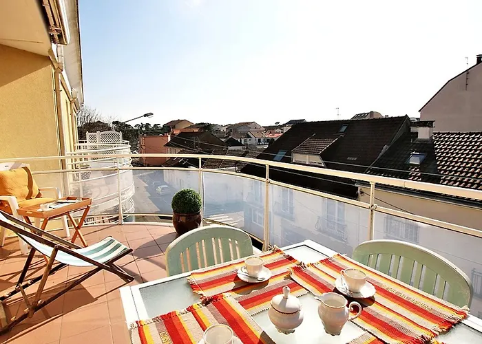 Confort Entre Et Commerces A - Fr-1-364-55